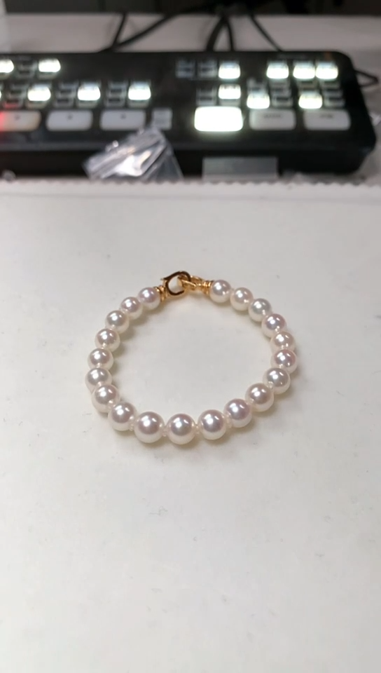 【闪购商品】海水珍珠手链18K金镶嵌落樱手链
