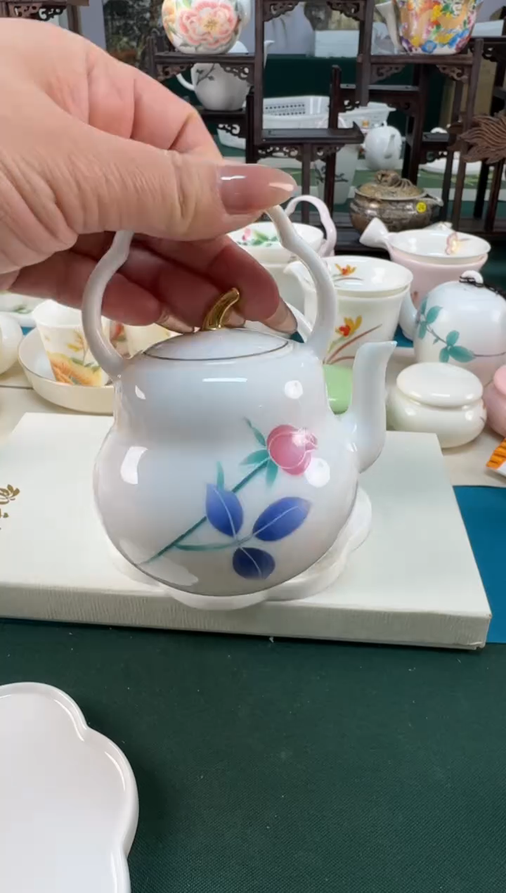 【闪购商品】瓷器 ······.......