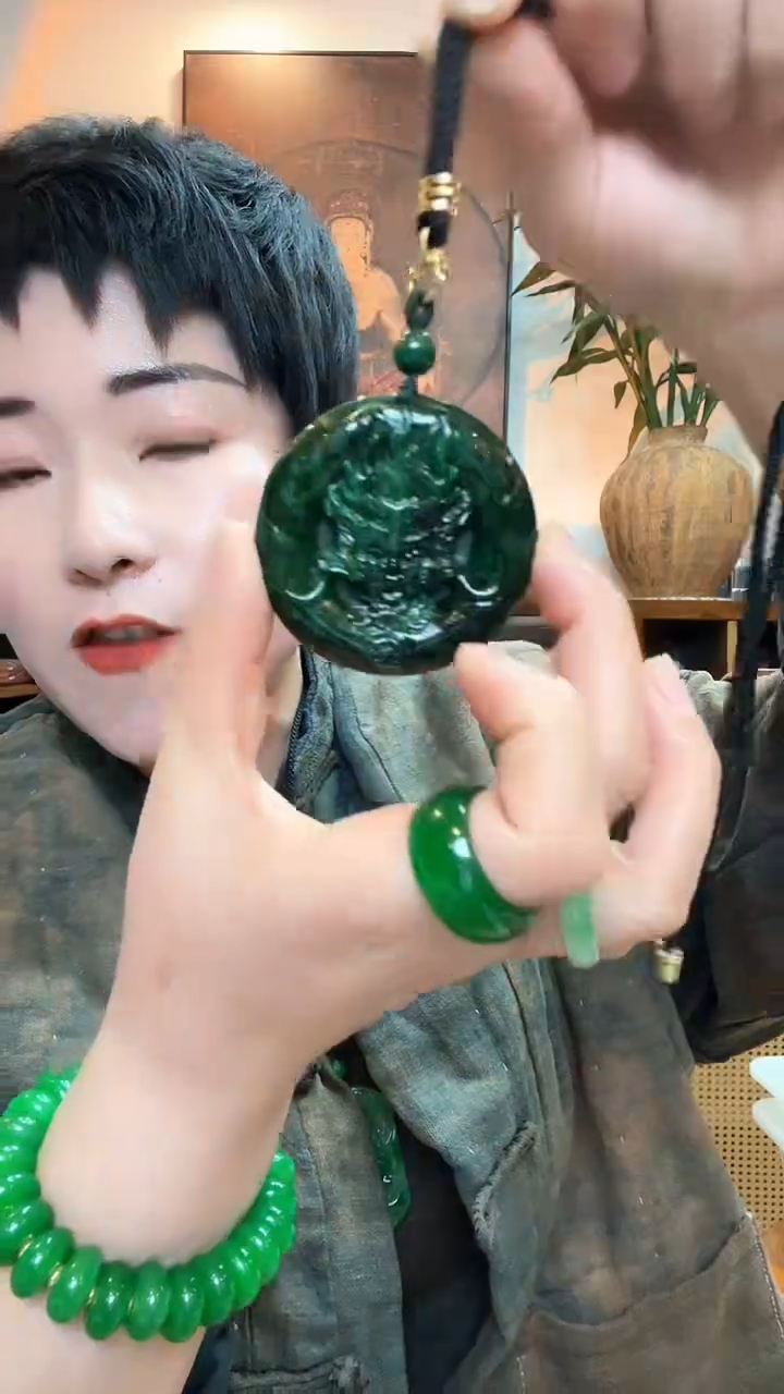 吊坠(赠链)未镶嵌翡翠757