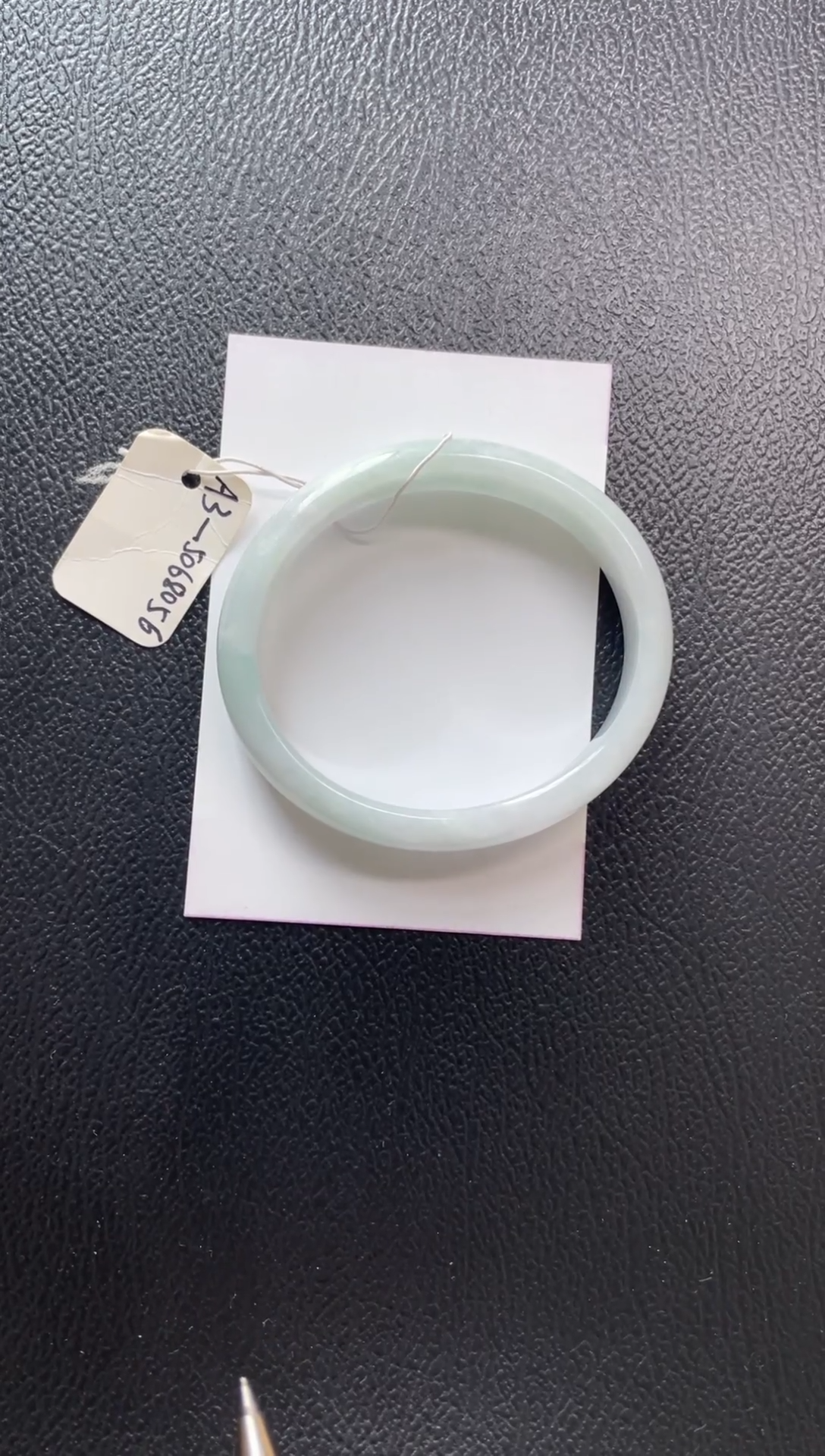 【闪购商品】翡翠手镯（贵妃镯）未镶嵌天然A货翡翠手镯