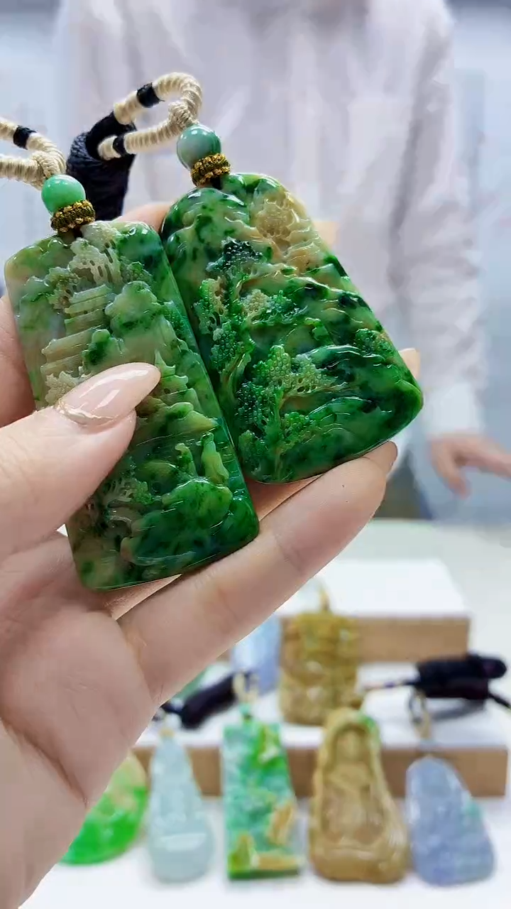 未镶嵌定制翡翠5028ty-毛货挂件一对44