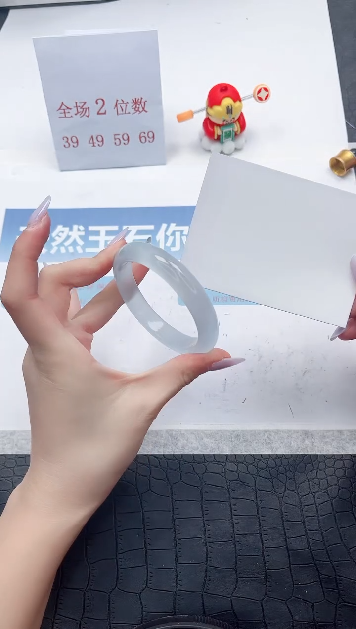 【闪购商品】石英质玉手镯未镶嵌A328-53.7