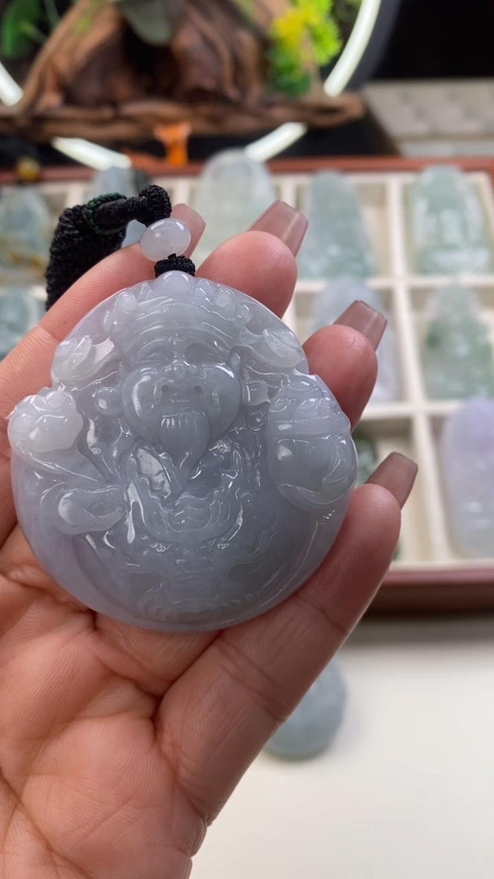 【闪购商品】翡翠颈饰未镶嵌财神