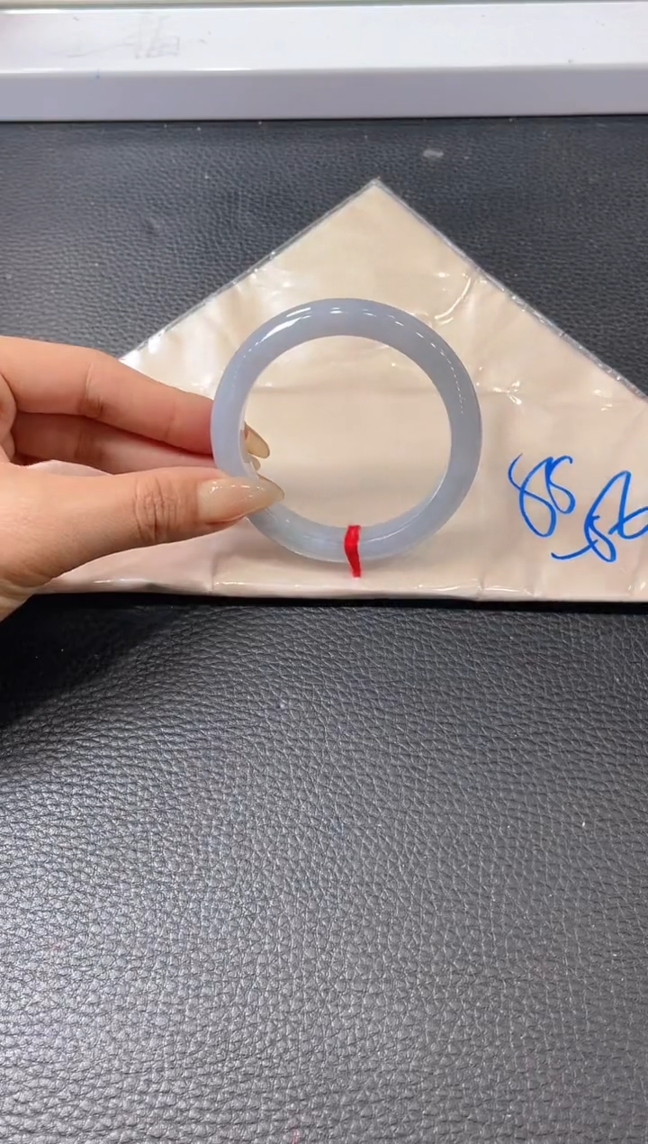 【闪购商品】翡翠手镯未镶嵌手镯