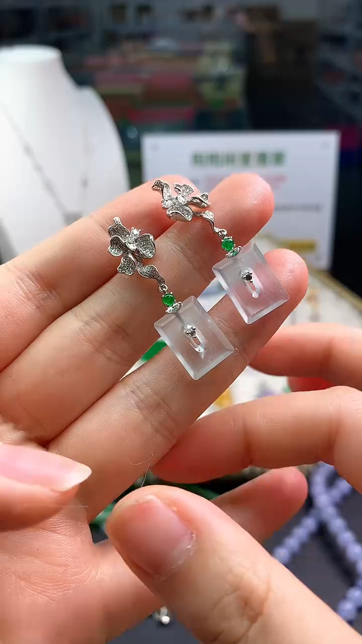 【闪购商品】翡翠颈饰18K金镶嵌翡翠耳饰|不退不换