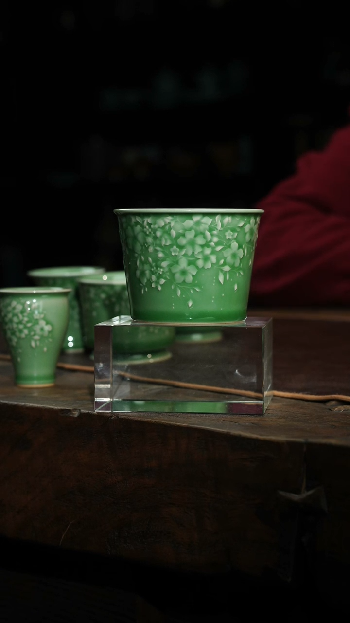 【闪购商品】瓷片李斌 梅子青繁花 猪口杯