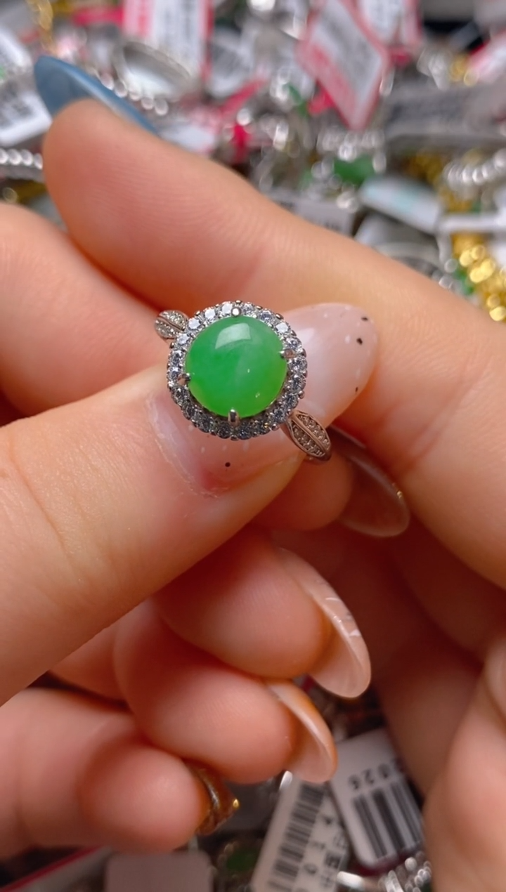 银S925镶嵌戒指翡翠百内无证书