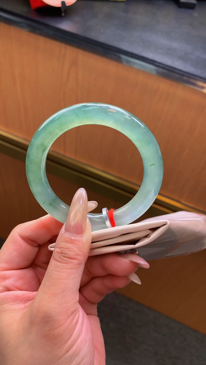 未镶嵌手镯翡翠-F155-圆条55-全款32万-定金2万