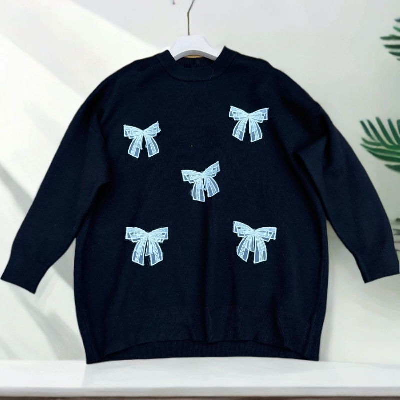 2025  立体蝴蝶结圆领宽松毛衣