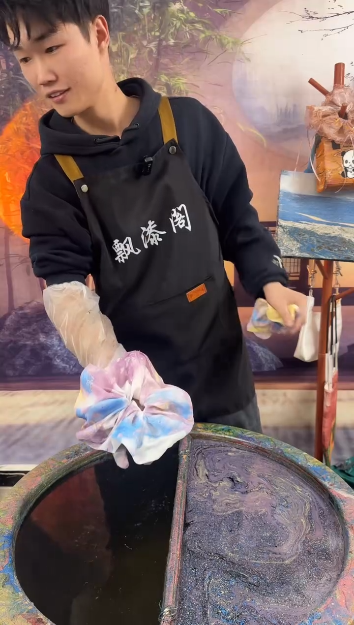 紫色烟语发圈现场制作