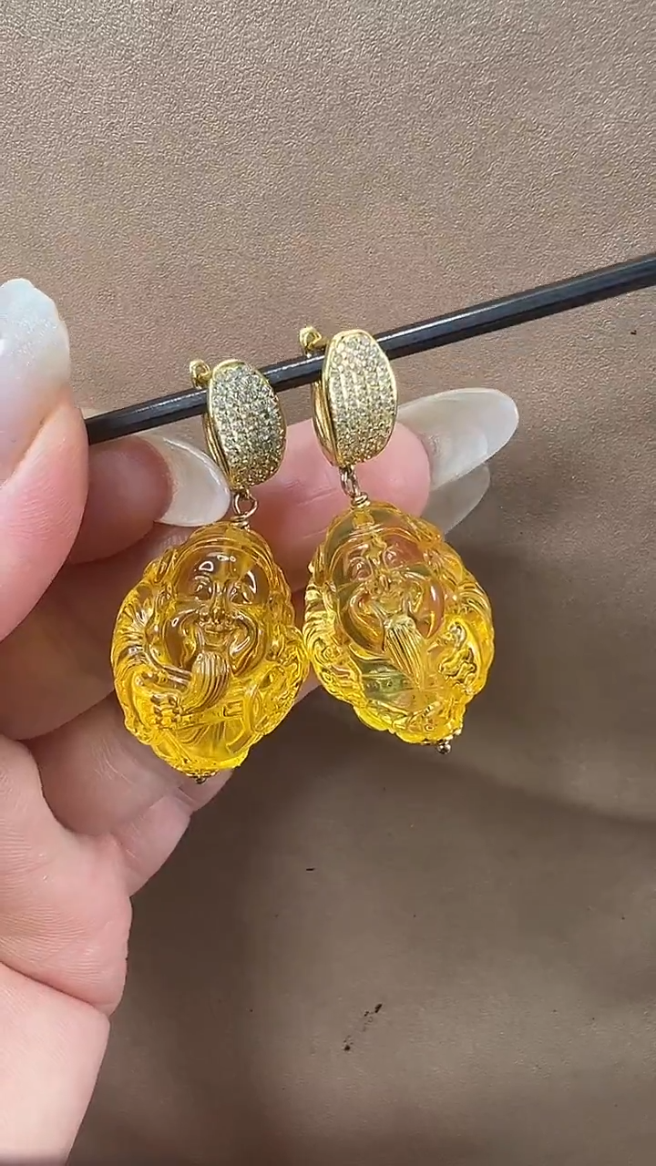 琥珀颈饰未镶嵌耳环