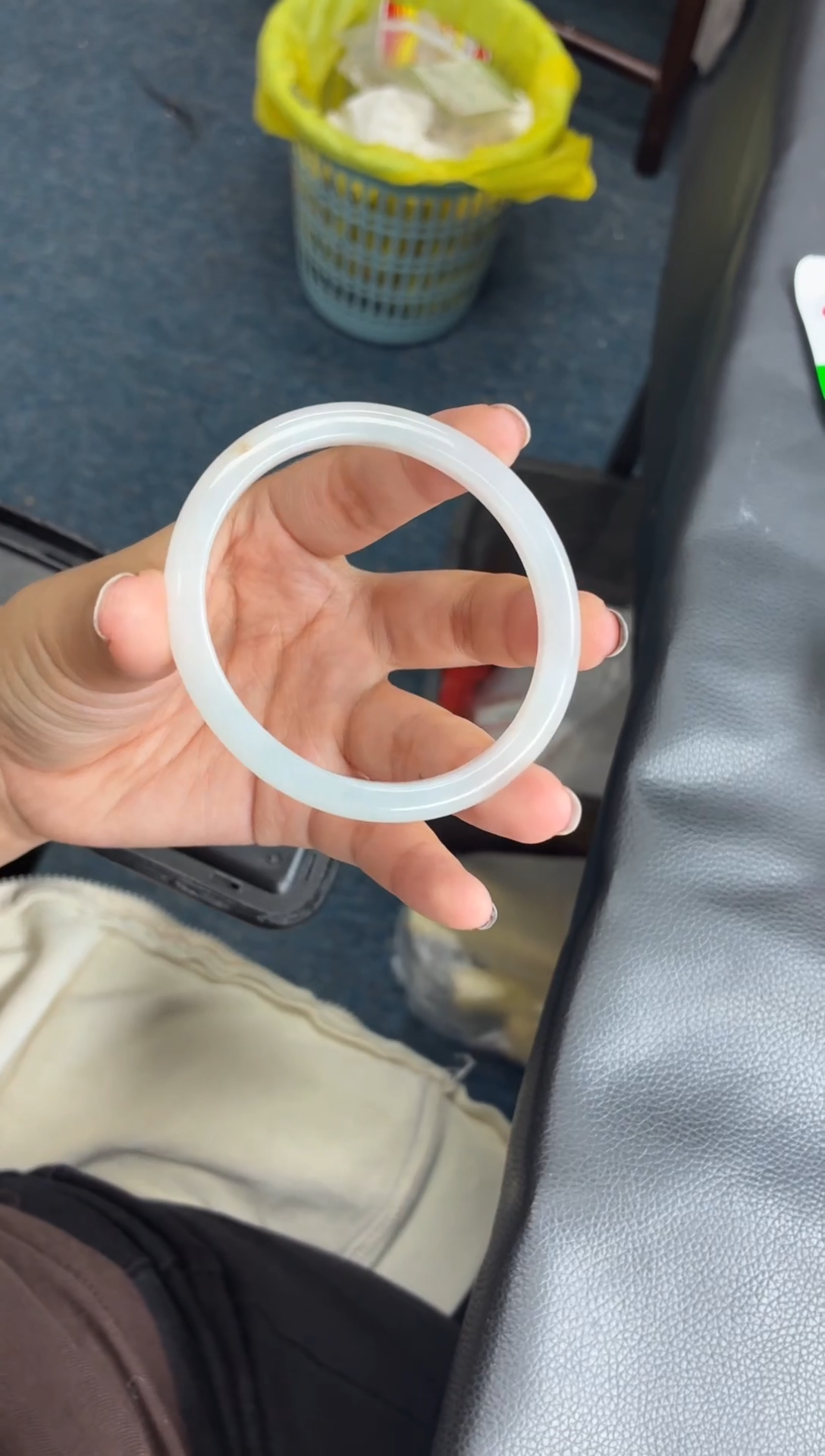 未镶嵌手镯翡翠手镯