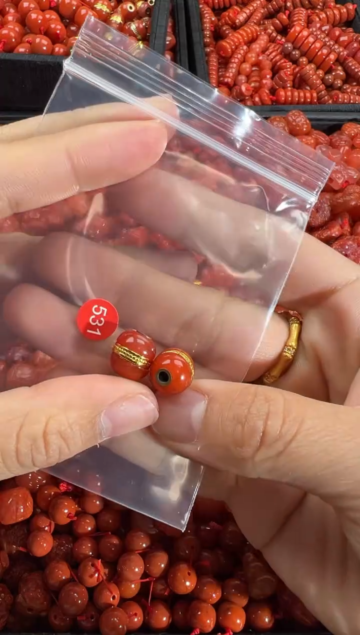 【闪购商品】南红玛瑙颈饰未镶嵌1
