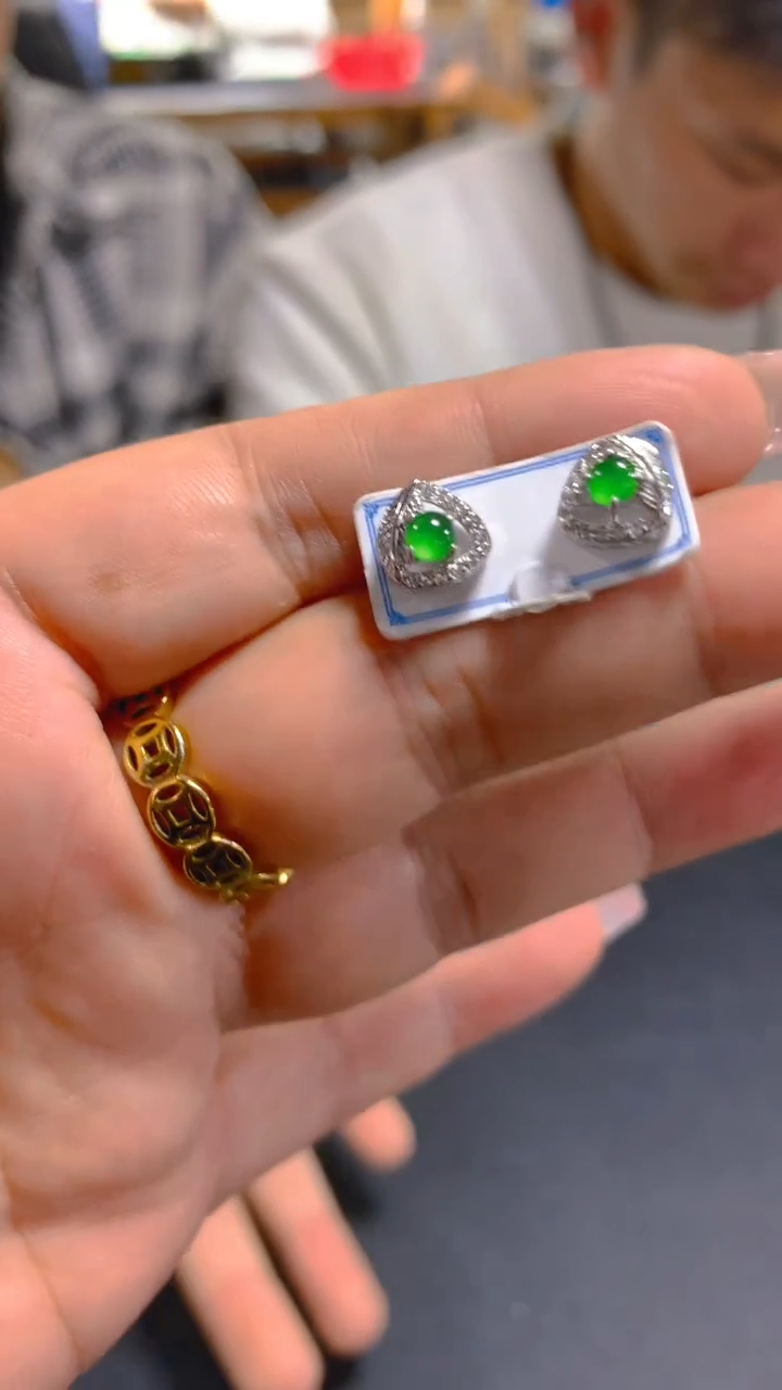 【闪购商品】翡翠耳饰未镶嵌1034991833