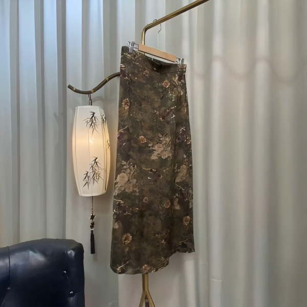 【实体店】8006新中式香云纱桑蚕丝收腰显瘦开叉女士碎花半身裙8006