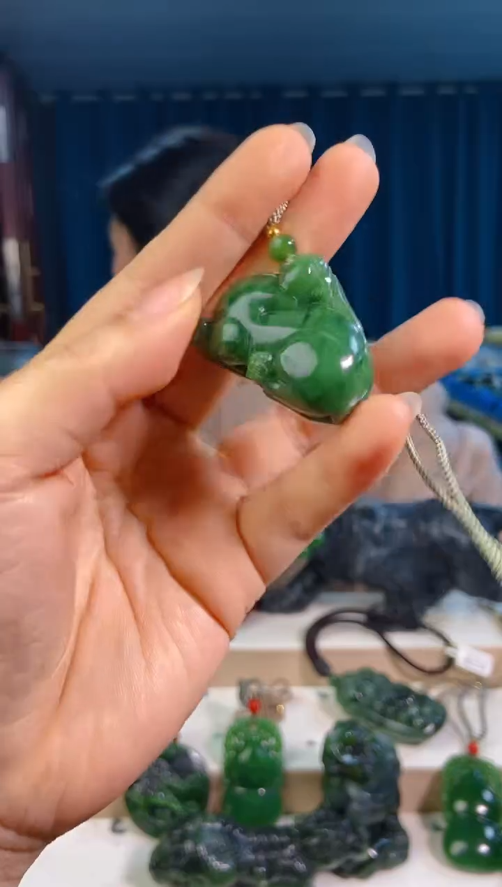 【闪购商品】和田玉未镶嵌挂件1