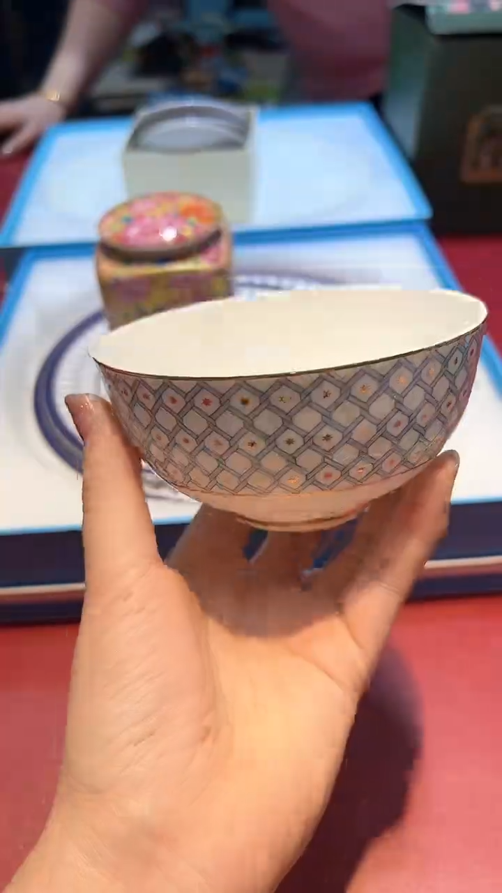 【闪购商品】瓷片锅碗瓢盆一件不剩