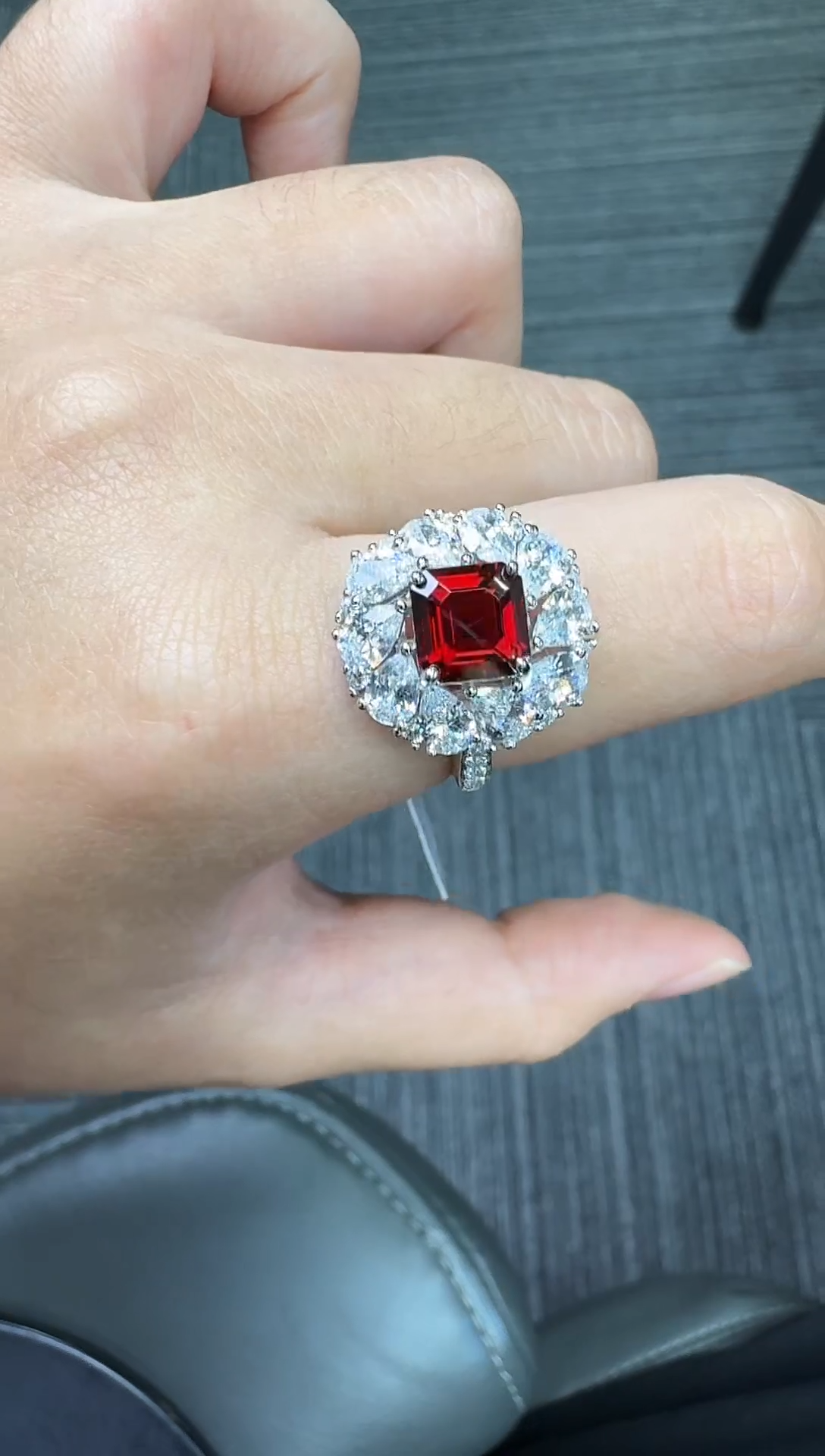 银S925镶嵌戒指石榴石不低于2.0ct【七天鉴赏期】