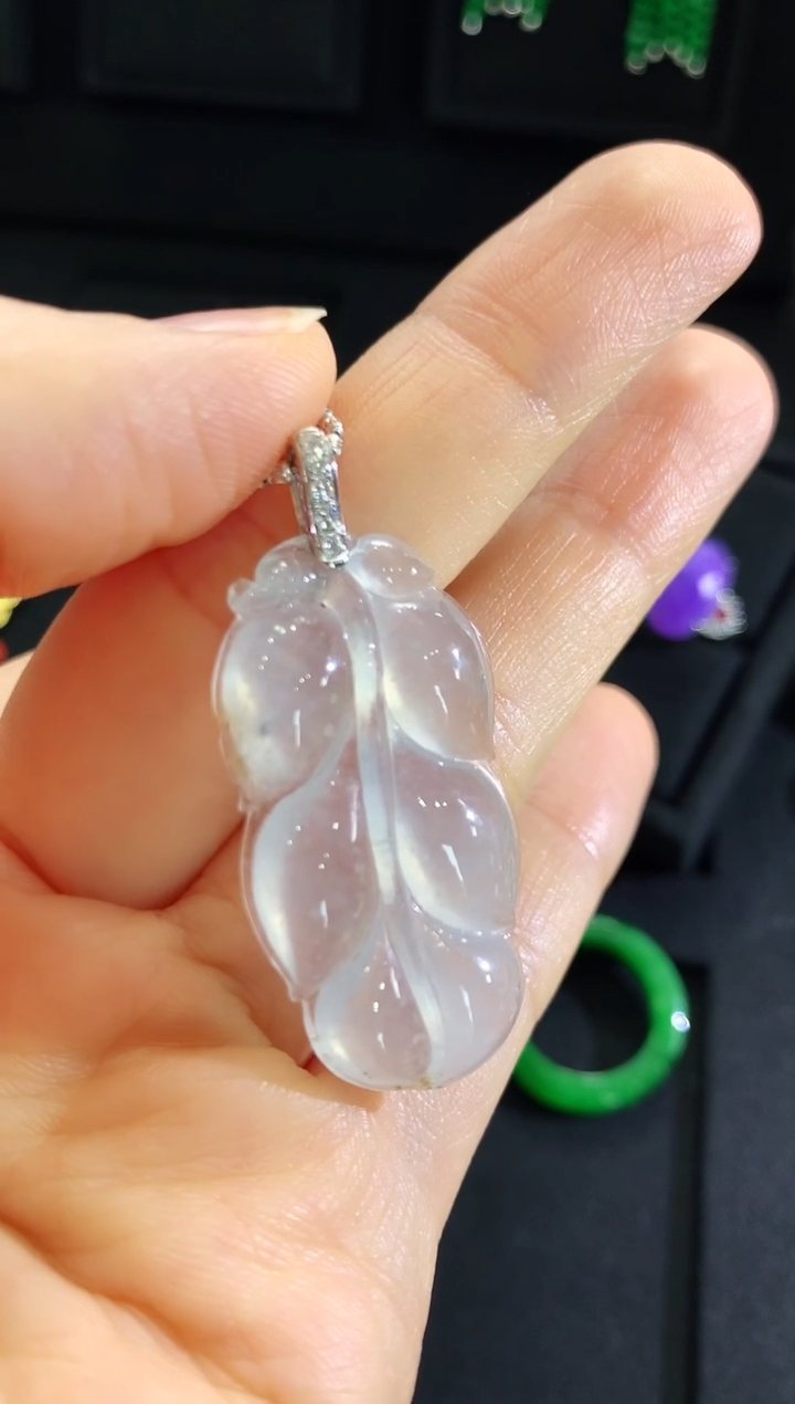 【闪购商品】翡翠吊坠(不含链)18K金镶嵌吊坠