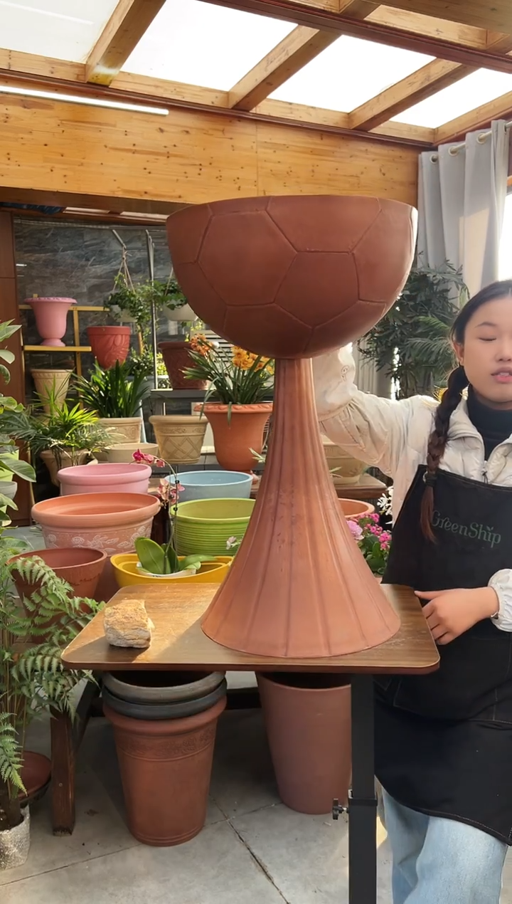 41*69/11NZ40/陶土色足球杯高花盆外贸尾单