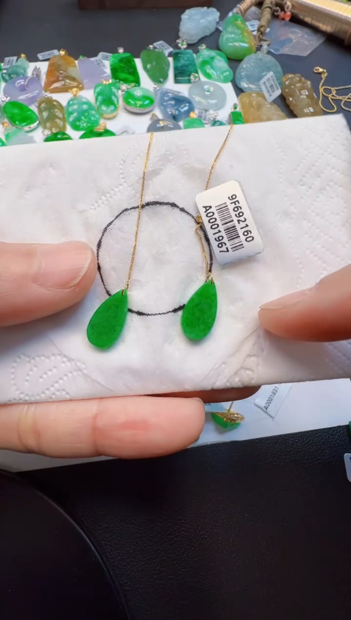 【闪购商品】翡翠耳饰18K金镶嵌680元