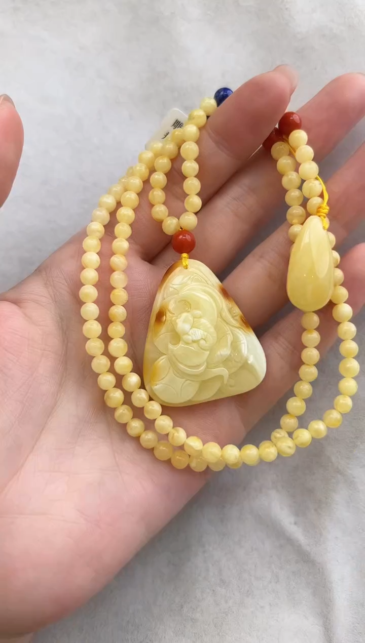 【闪购商品】琥珀裸石未镶嵌10207028-特价套链