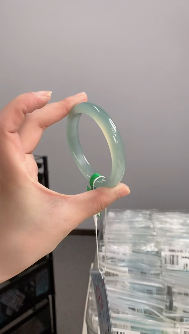 【闪购商品】玛瑙/玉髓手镯未镶嵌57-58圈