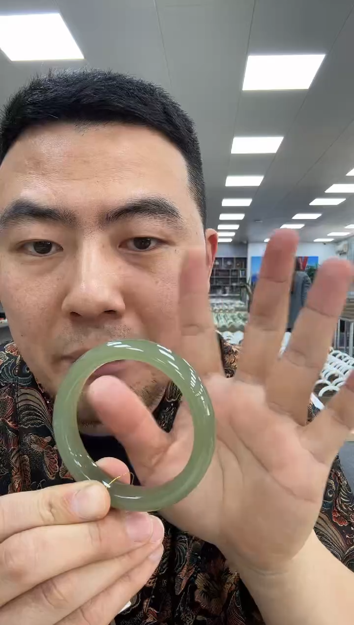 【闪购商品】和田玉手镯未镶嵌56  169