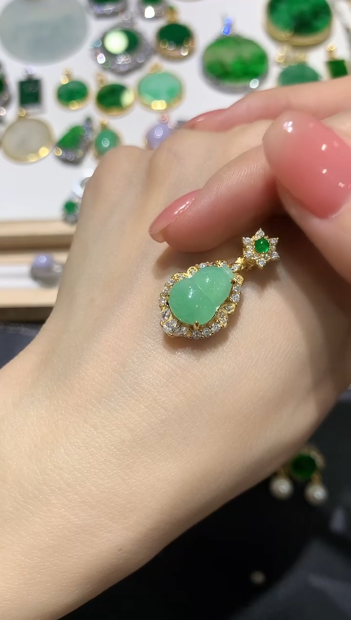 【闪购商品】翡翠颈饰银S925镶嵌70多人多样性随机发货1件