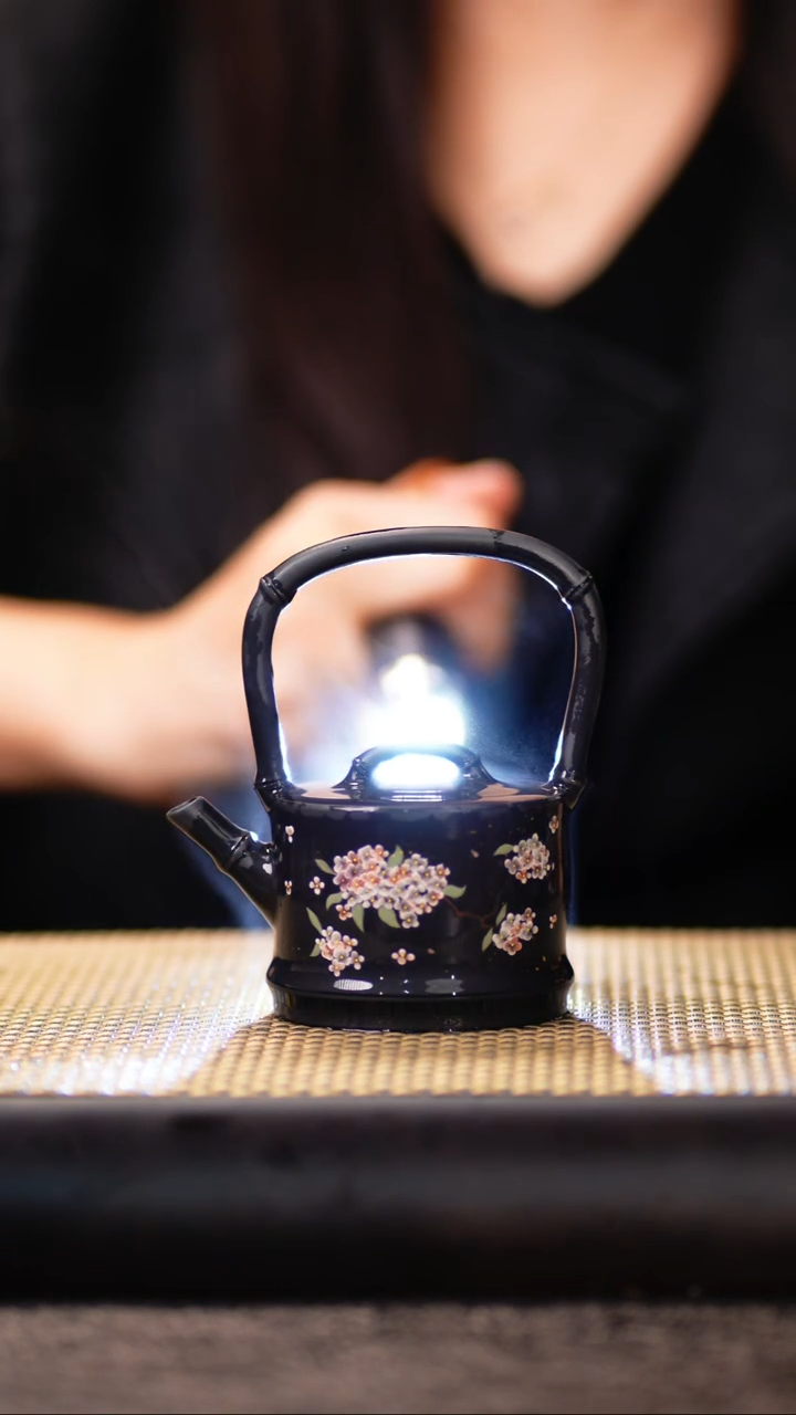 26小鱼云雾天青提梁壶