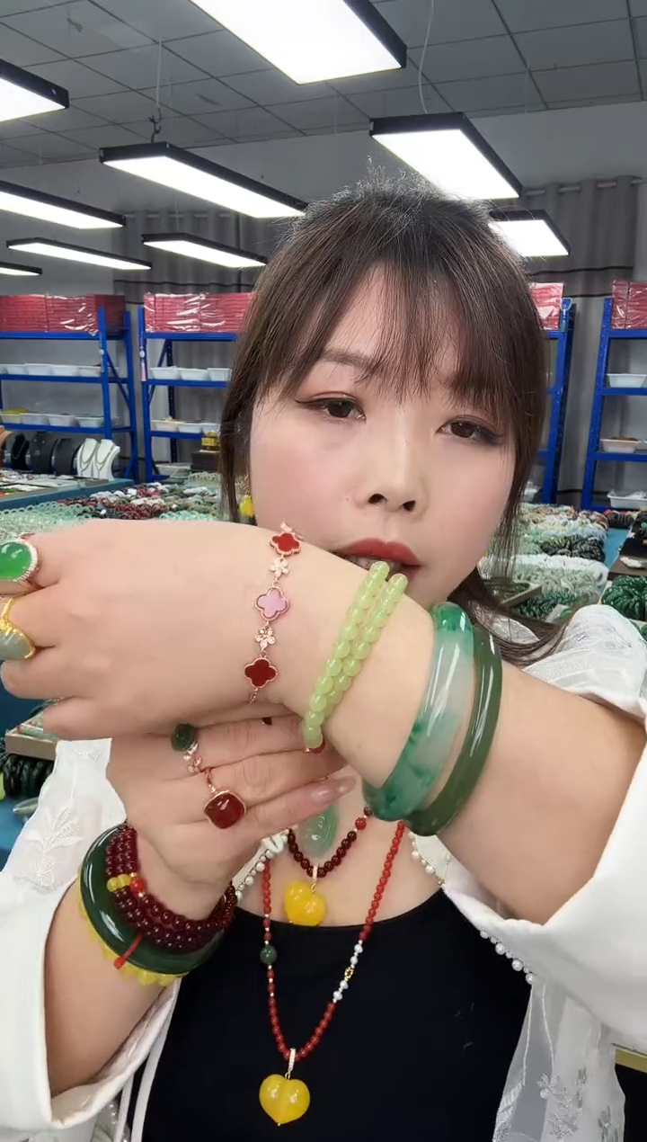 未镶嵌手链玛瑙/玉髓精美四叶草手链