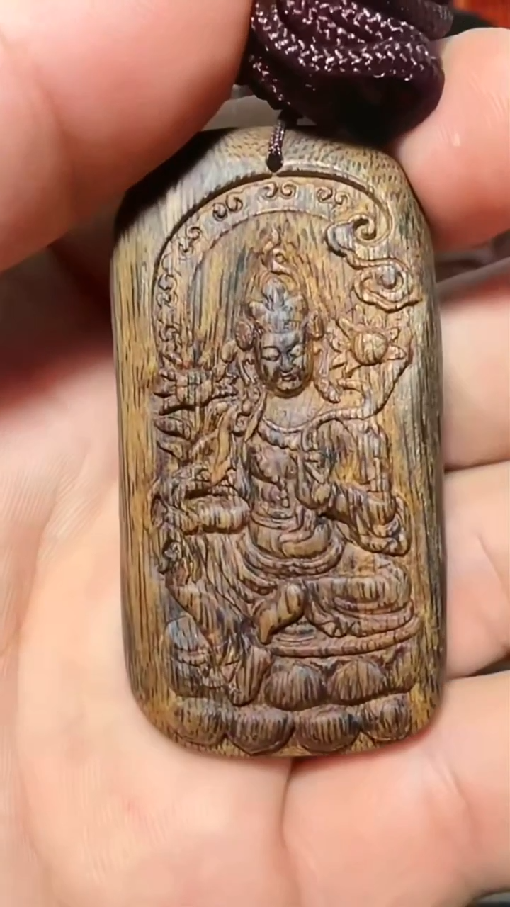 沉香吊坠a134号双面雕生肖牛多样性发一