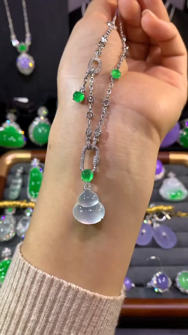 项链18K金镶嵌翡翠套链