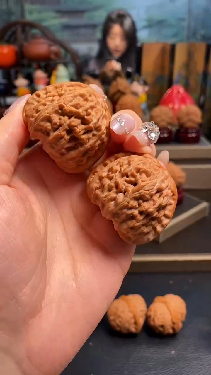 【闪购商品】文玩核桃吊坠H433白狮子42