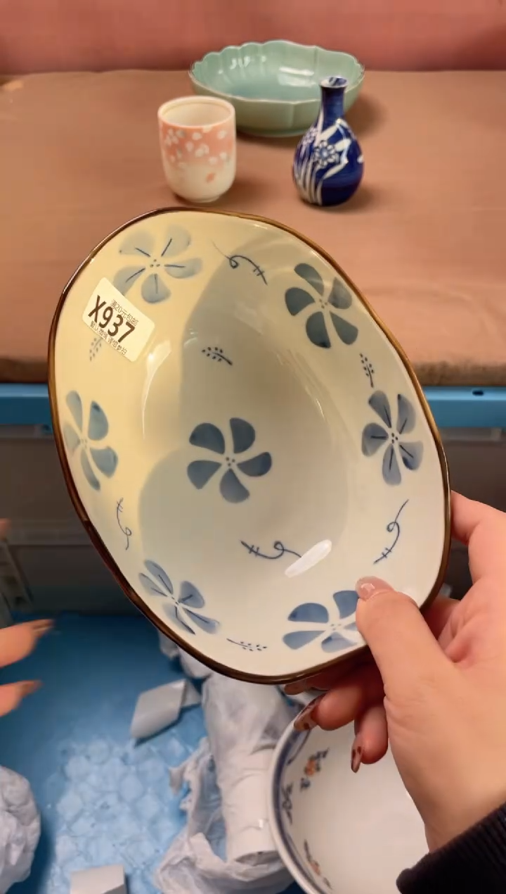 瓷片蓝色风车大碗