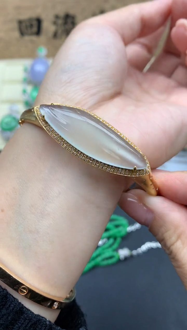 【闪购商品】翡翠手镯18K金镶嵌517-中国好珍宝