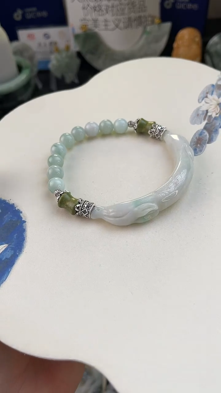 未镶嵌手链翡翠手工定制主默认微瑕播介绍为准