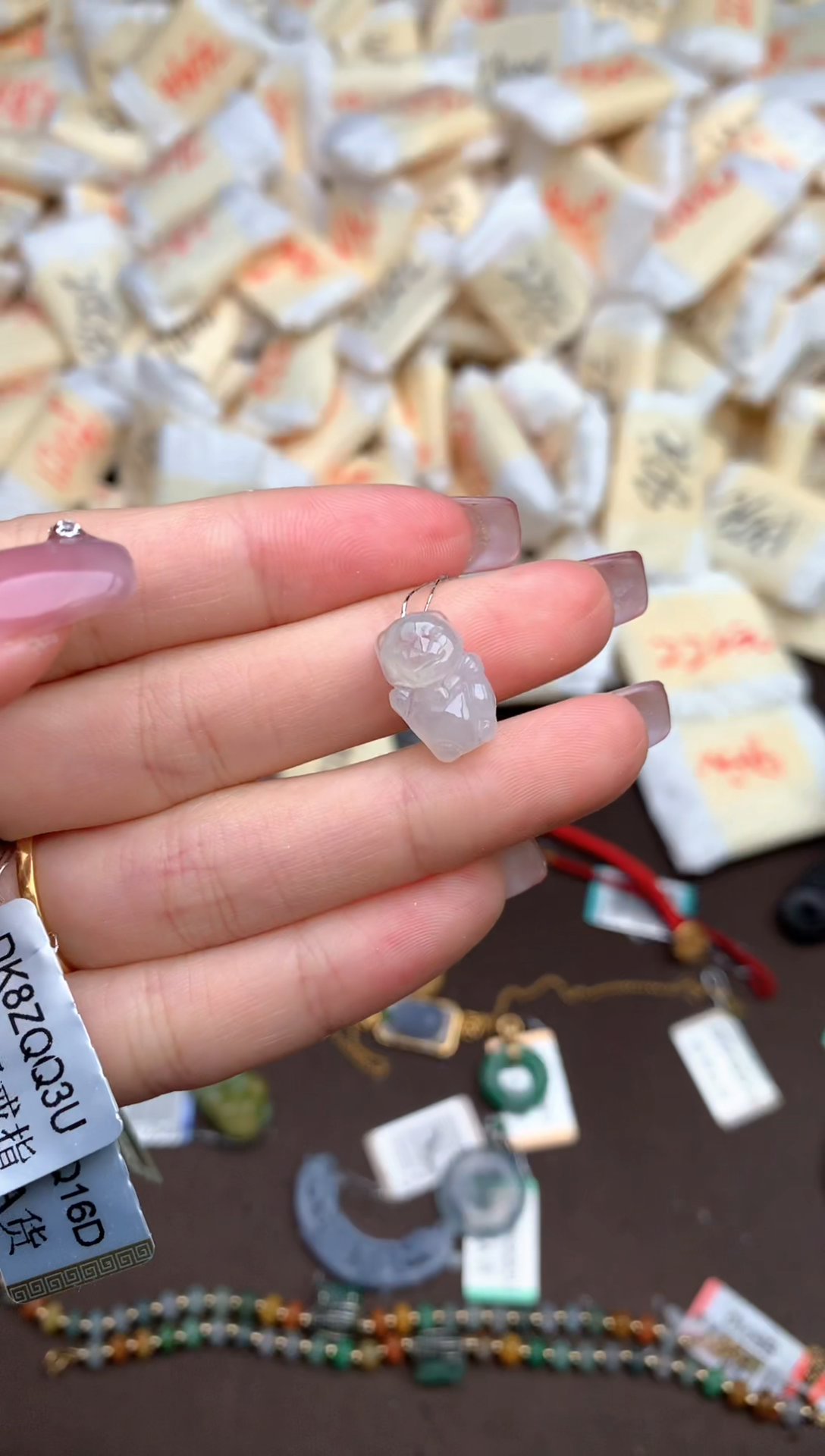 【闪购商品】翡翠挂件未镶嵌一