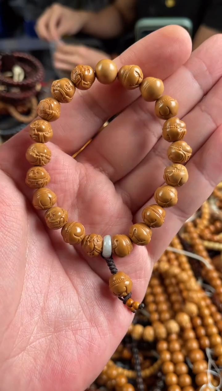 吊坠猴头核桃王胖子文玩工作室弥勒手持188