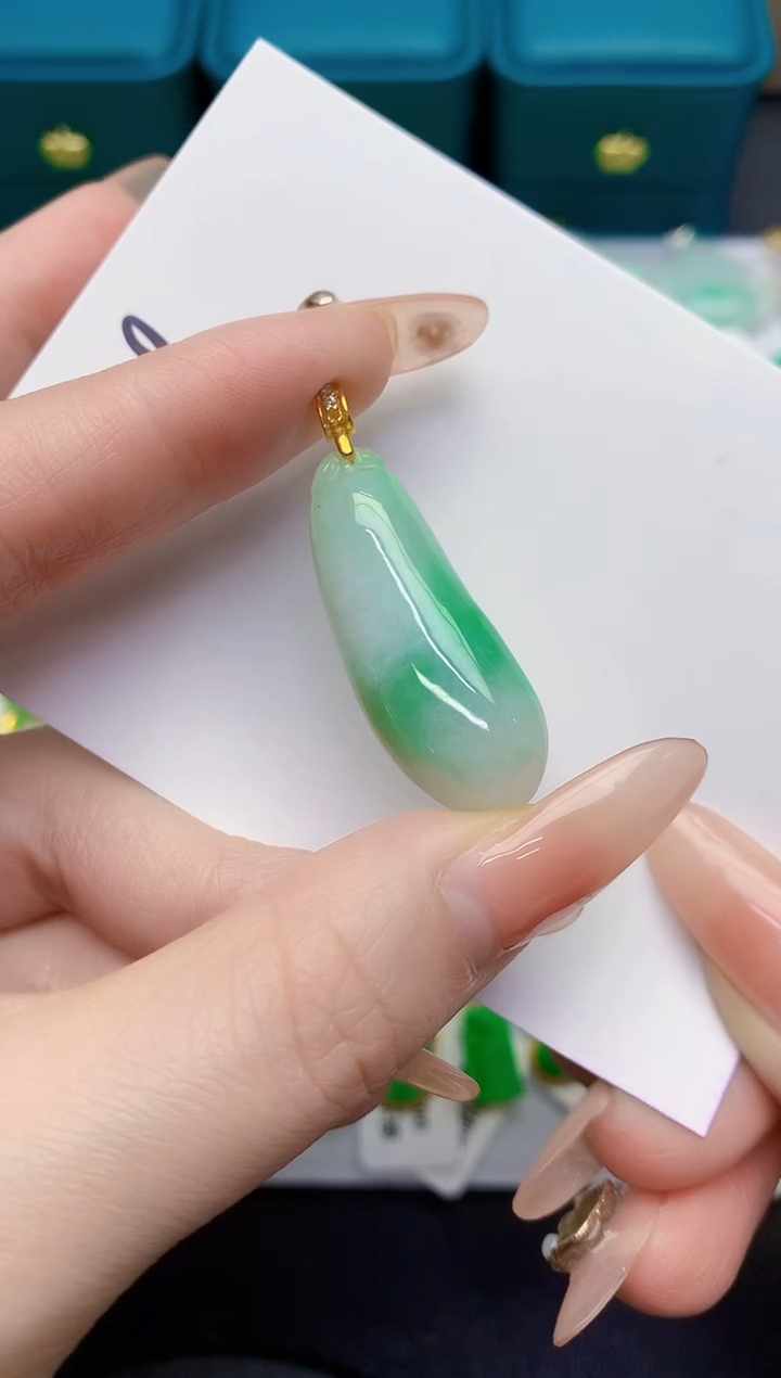 颈饰未镶嵌翡翠缅甸天然翡翠A货