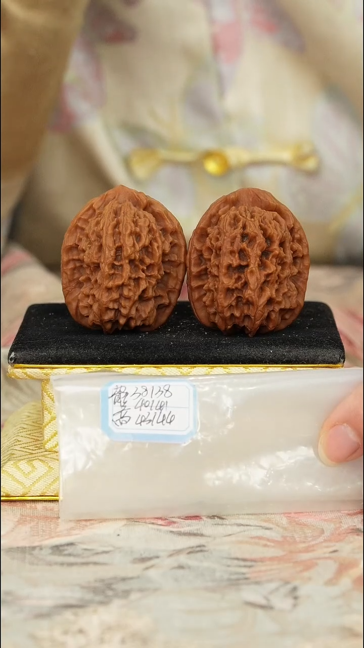 【闪购商品】文玩核桃把件非嫁接马老四