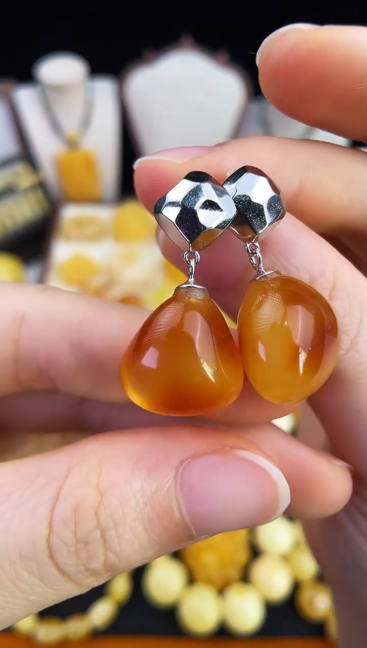 琥珀未镶嵌珠宝奇石柒月