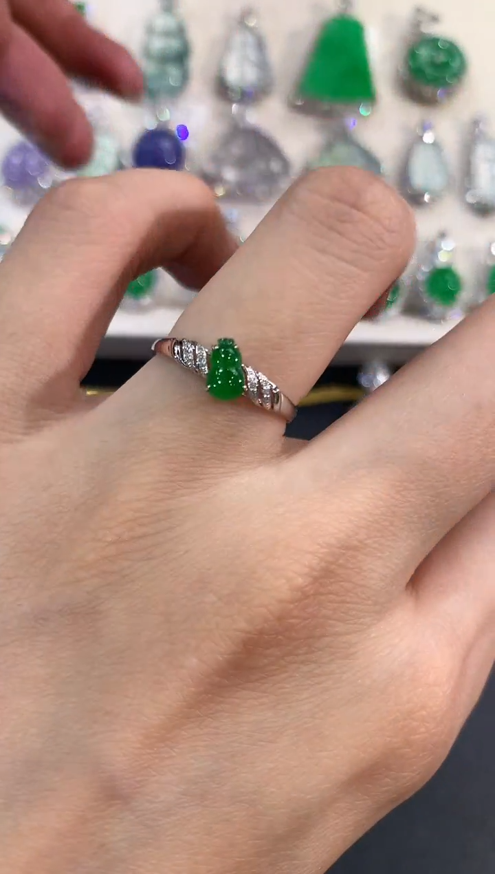 翡翠戒指18K金镶嵌a19             