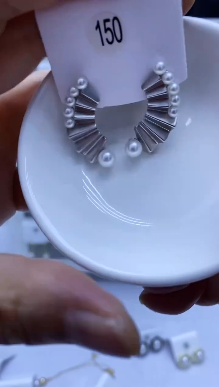 银S925镶嵌耳饰淡水珍珠150