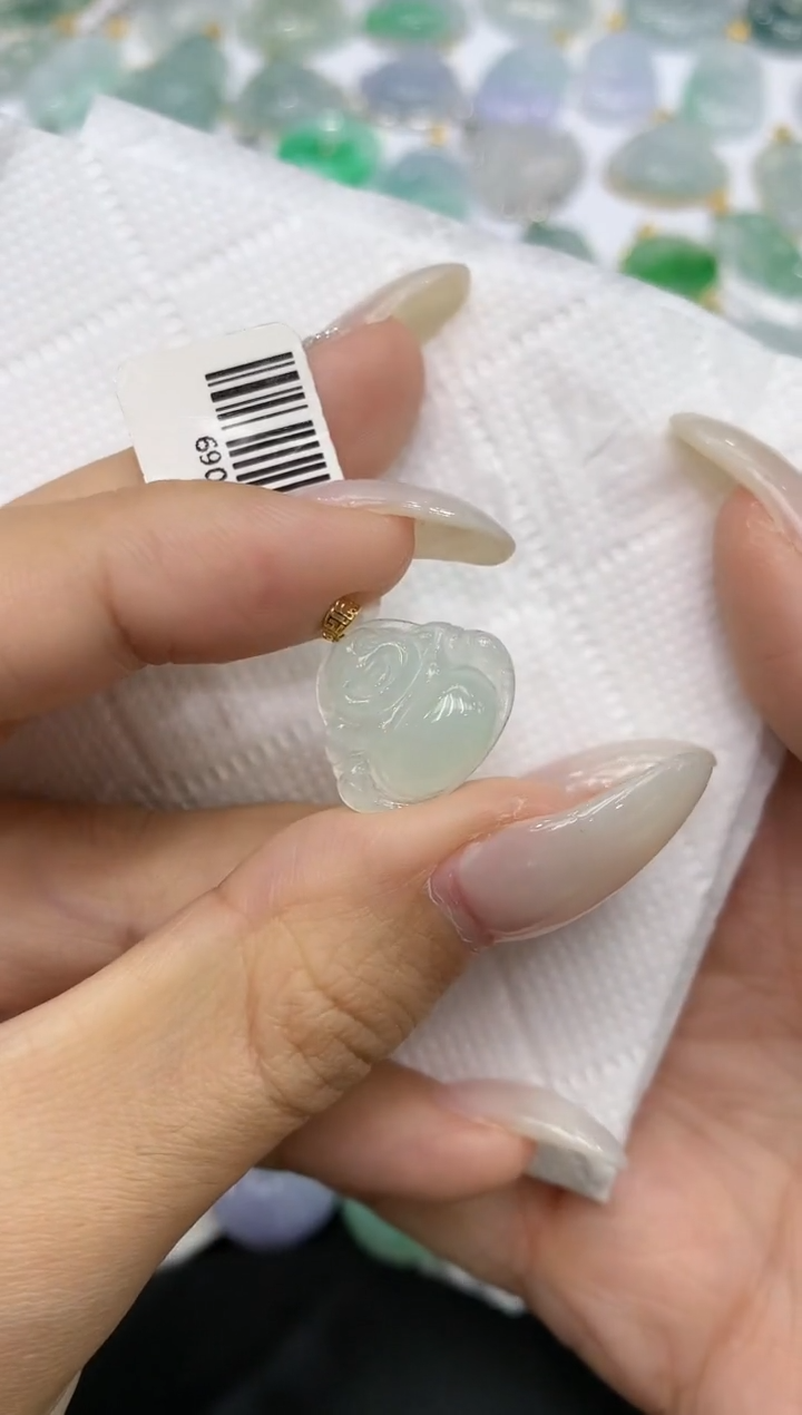 颈饰18K金镶嵌翡翠111111111111