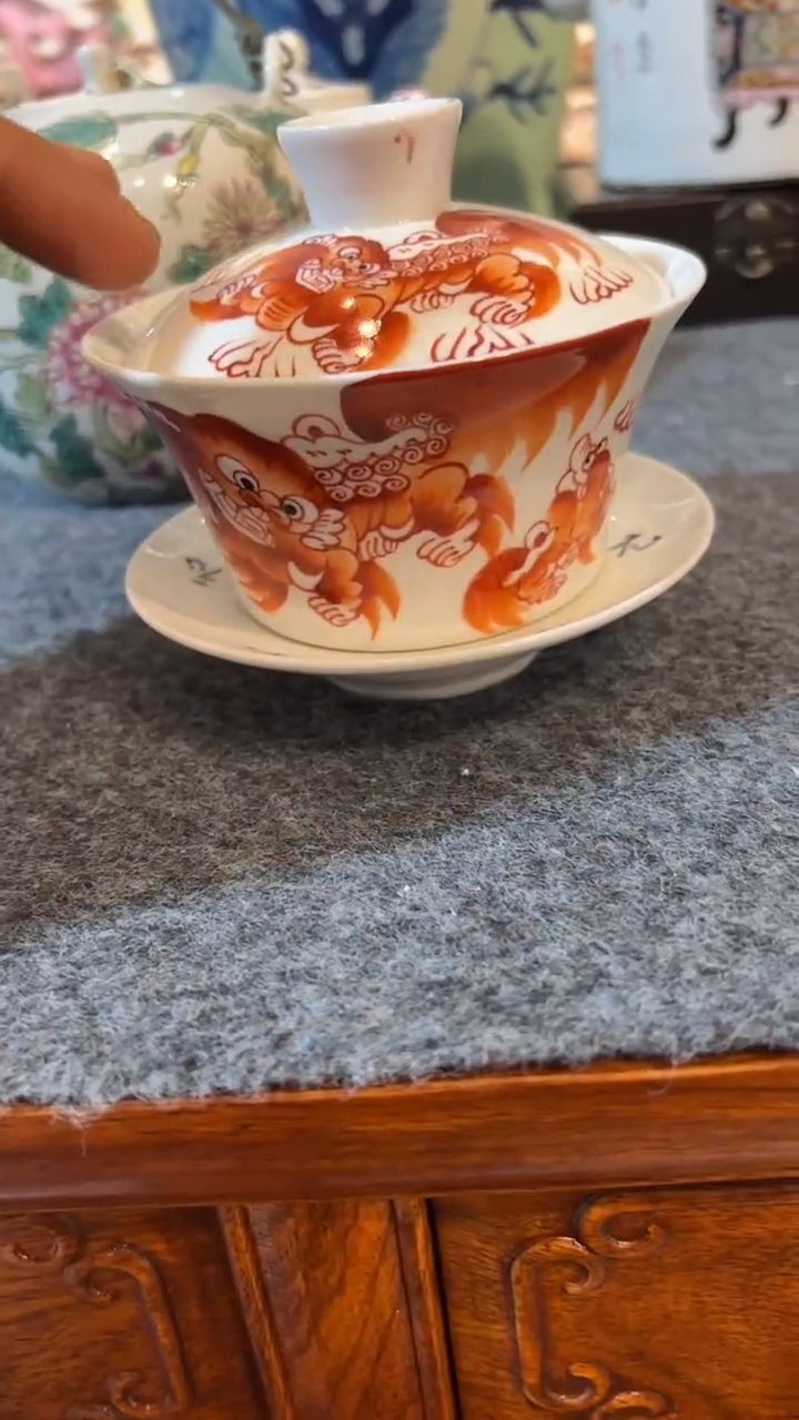 摆件瓷摆件瓷摆件瓷摆件狮子盖碗