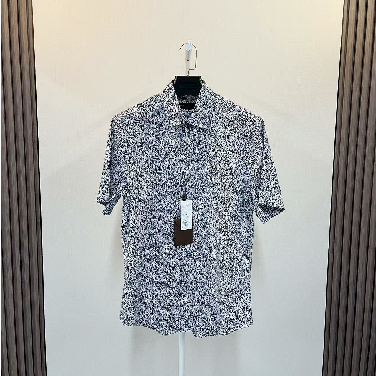 未使用 LouisVuitton/路易威登 /高级感水墨设计短袖衬衫/尺码L