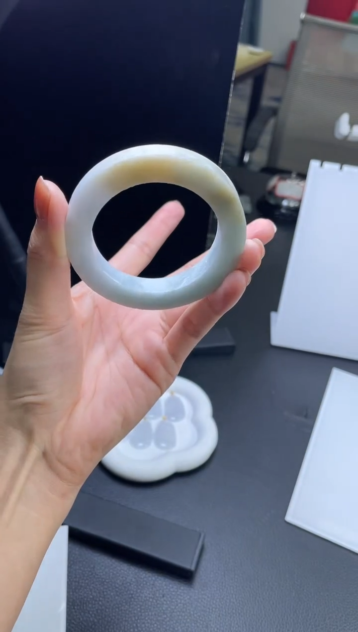 【闪购商品】定制翡翠手镯未镶嵌手镯