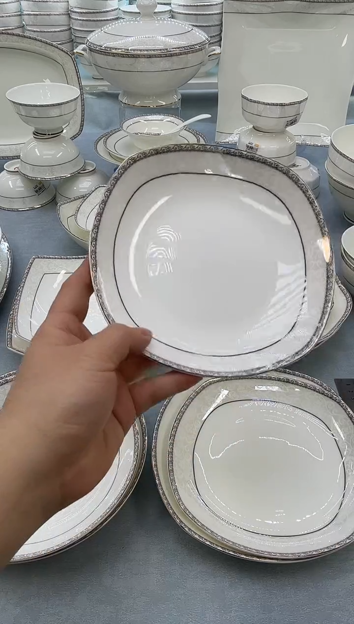 骨瓷玲珑7方2个  