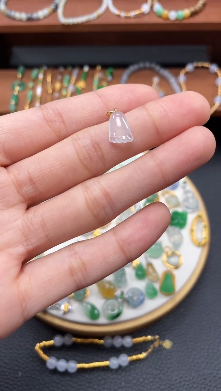 【闪购商品】翡翠吊坠(不含链)18K金镶嵌一个  JK215
